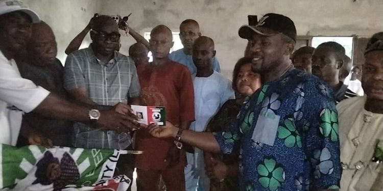 Ukwa East LGA Boss, Akara Receives Hon. Obianyi into LP in the LG, Says party is building Bridges for Gov Otti Re-election