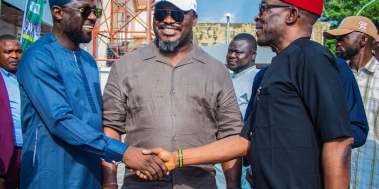 ABIA STATE DIRECTOR OF CITY BOY MOVEMENT, MAYOR IGBOKWE TOURS NEW NATIONAL HEADQUARTERS IN ABUJA