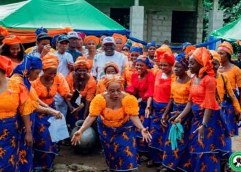 Nwogu Eulogises Umuakumanu-Obegu, Mkporobe Women as They Adopt Him for 2027 Election