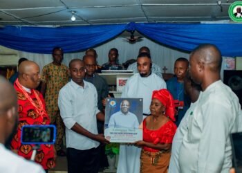 2027: APC Candidate Nwogu Bags ‘Legacy Builder’ Award as ACCM Obehie Members Rally Support for His House of Reps Bid
